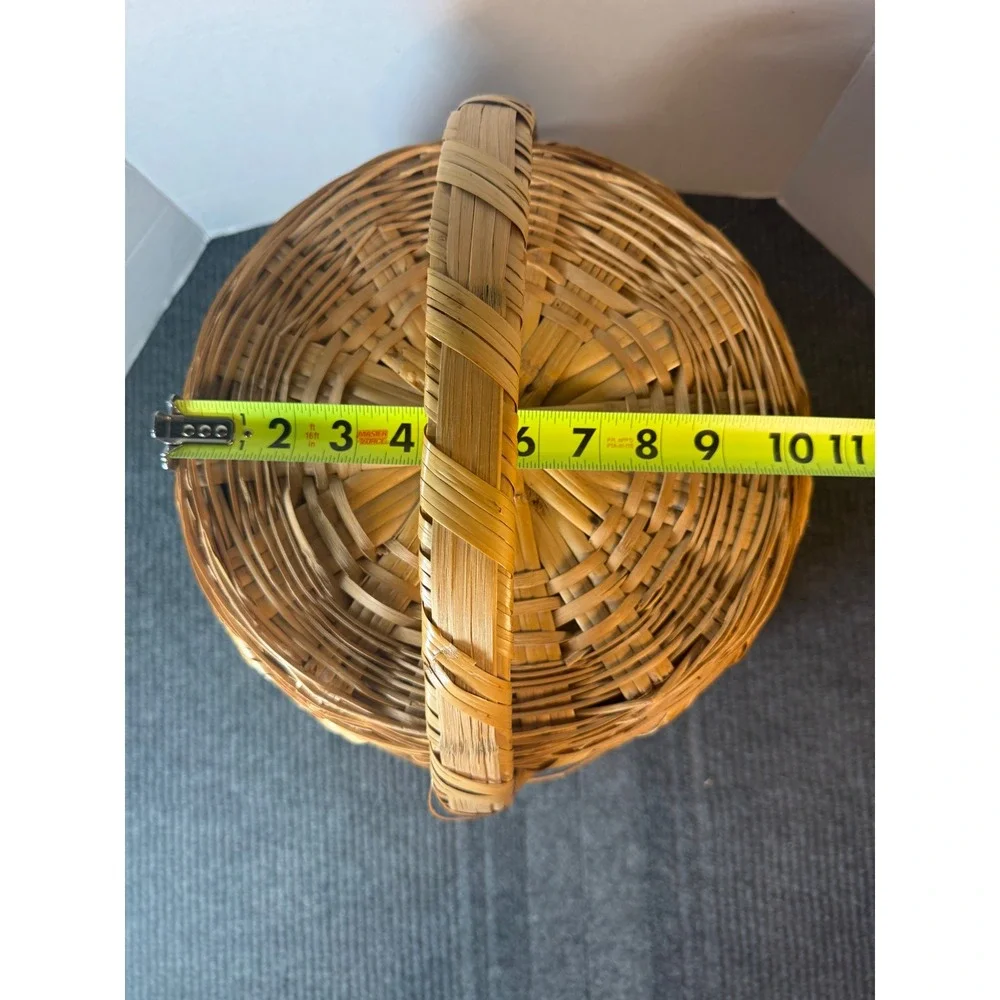 Vintage Woven Wicker Basket with Lid and Handle Round Natural Pink Accent 14in